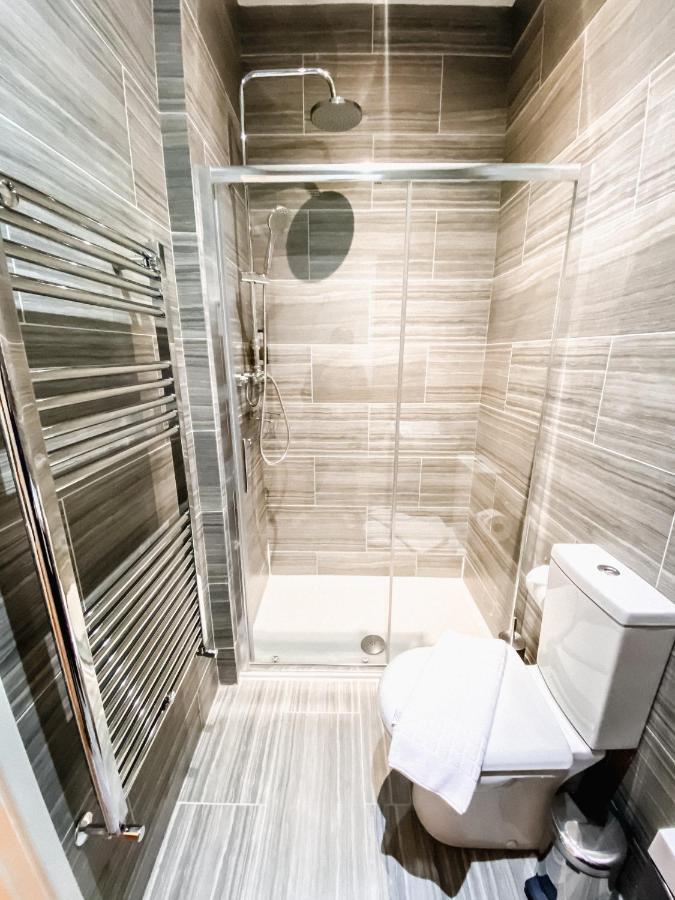 Titiwangsa One Accomodation At Paddington Londra Exterior foto
