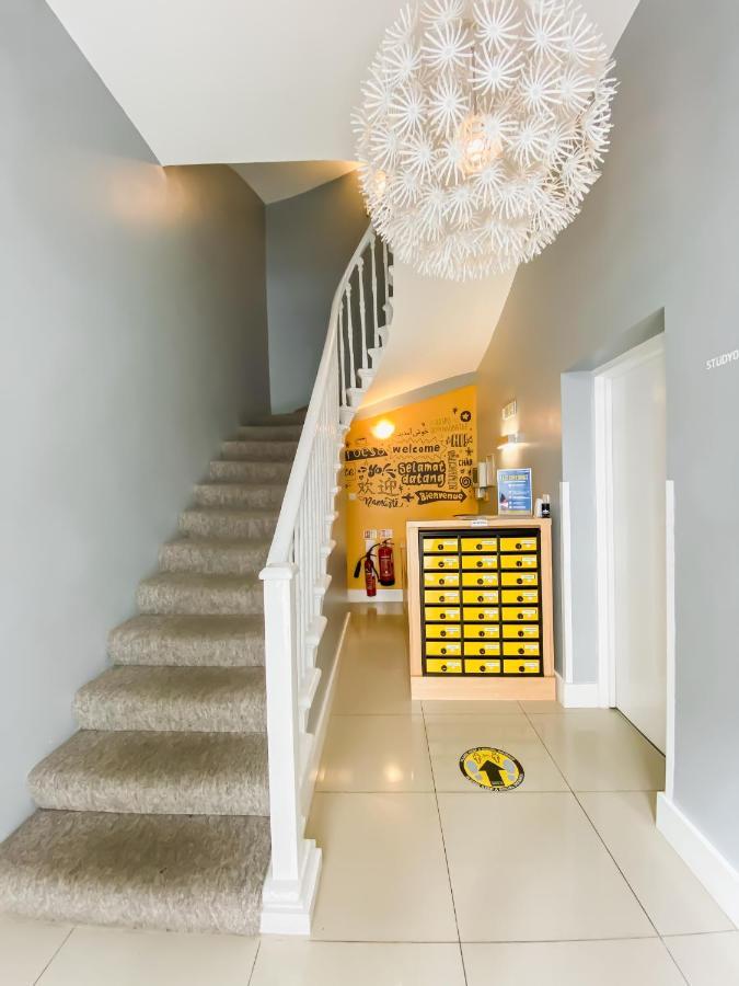 Titiwangsa One Accomodation At Paddington Londra Exterior foto
