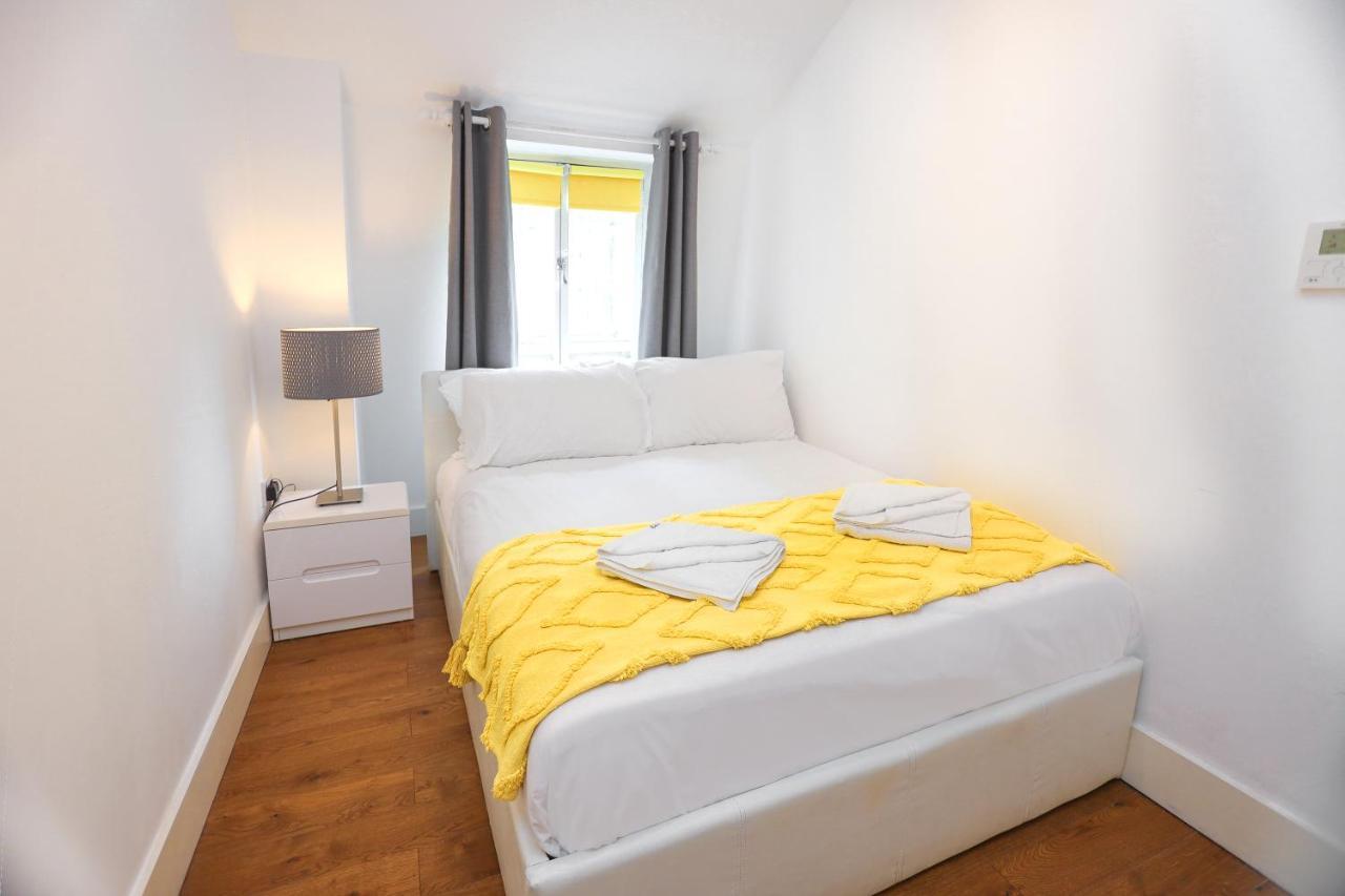 Titiwangsa One Accomodation At Paddington Londra Exterior foto
